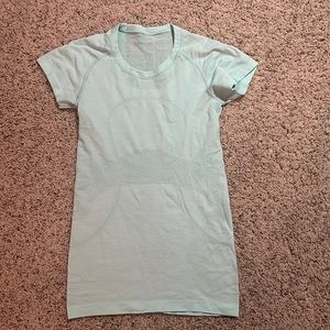 Swiftly Tech Short-Sleeve Shirt